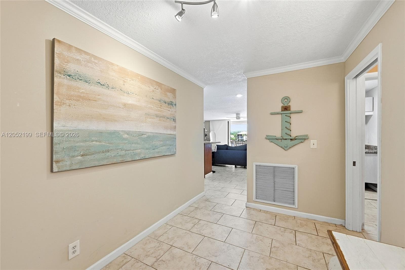 801 Palm Trl # 10, Delray Beach, FL 33483 photo 5