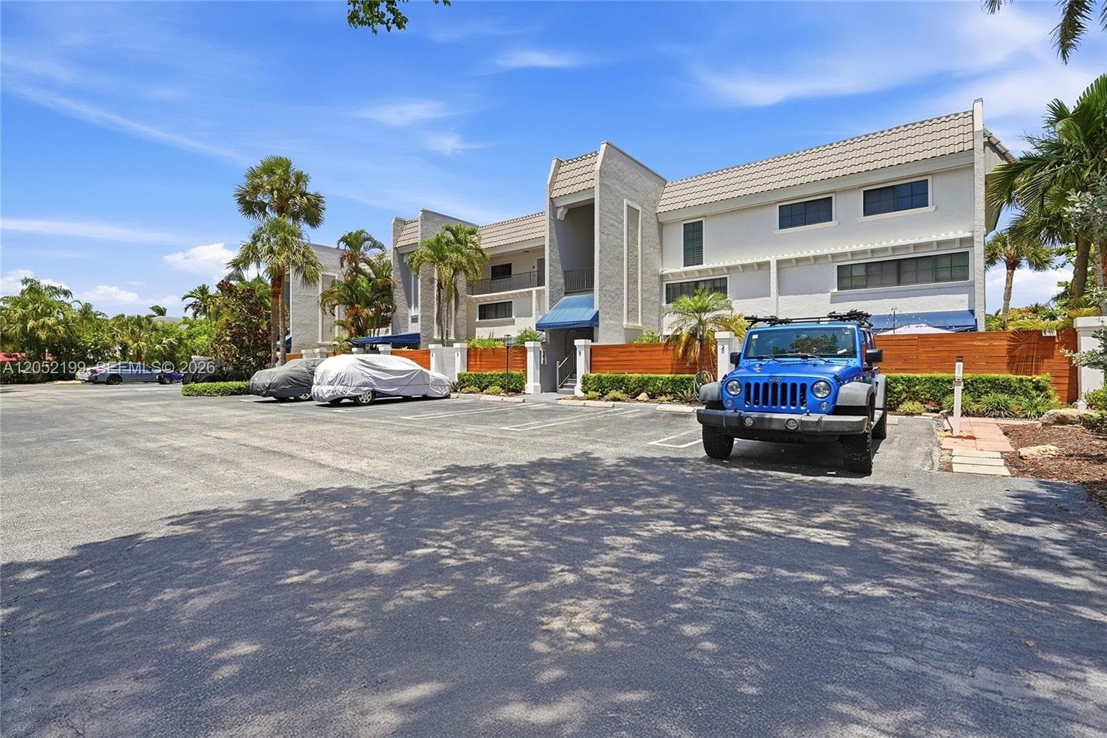 801 Palm Trl # 10, Delray Beach, FL 33483 photo 4