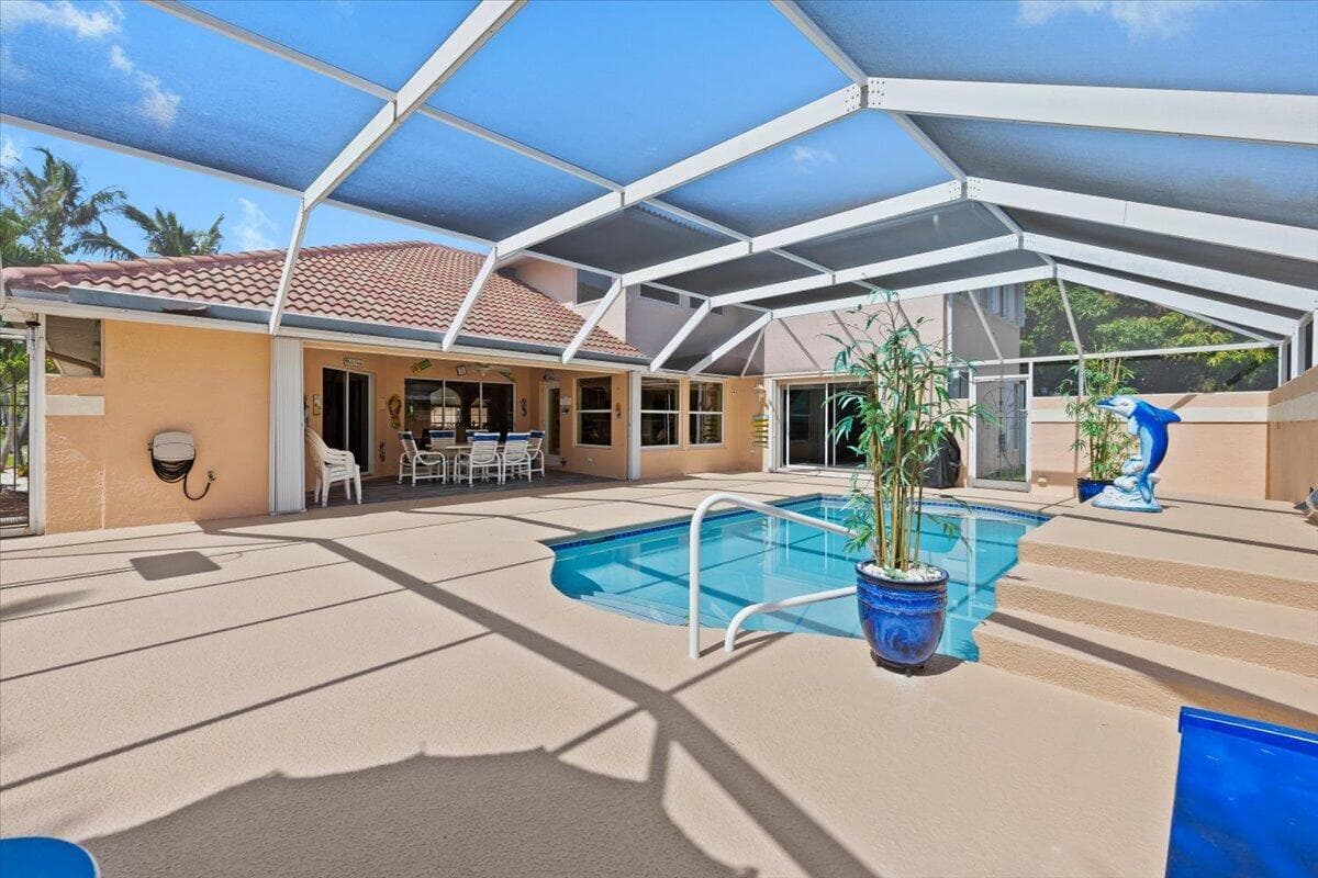 2001 Cypress Avenue, Fort Pierce, FL 34949