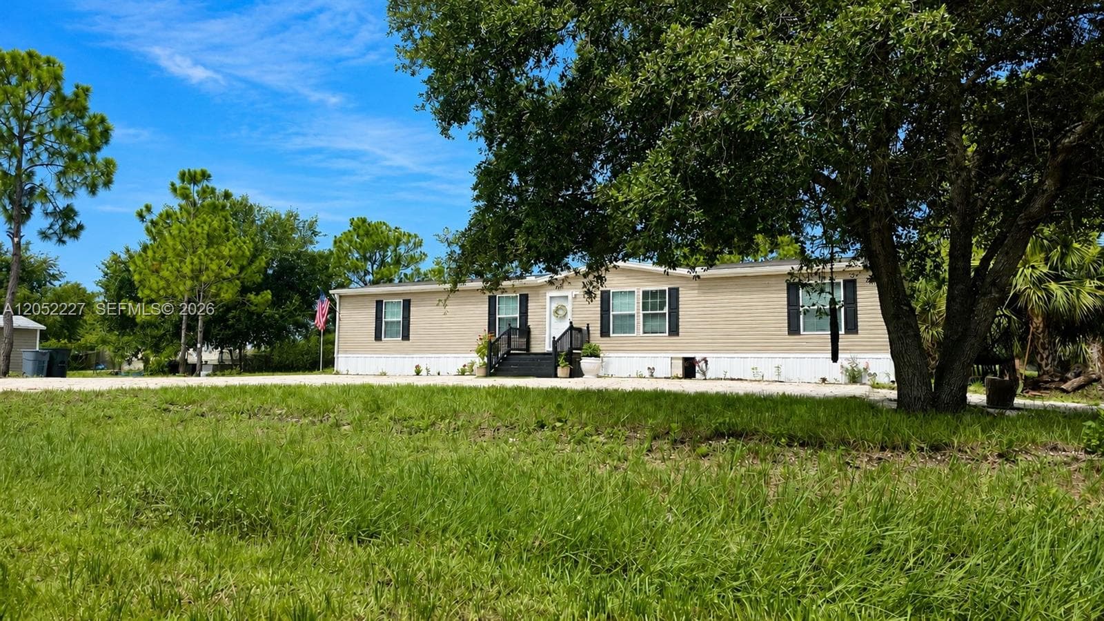 220 S Kennel ST, Clewiston, FL 33440 photo 2