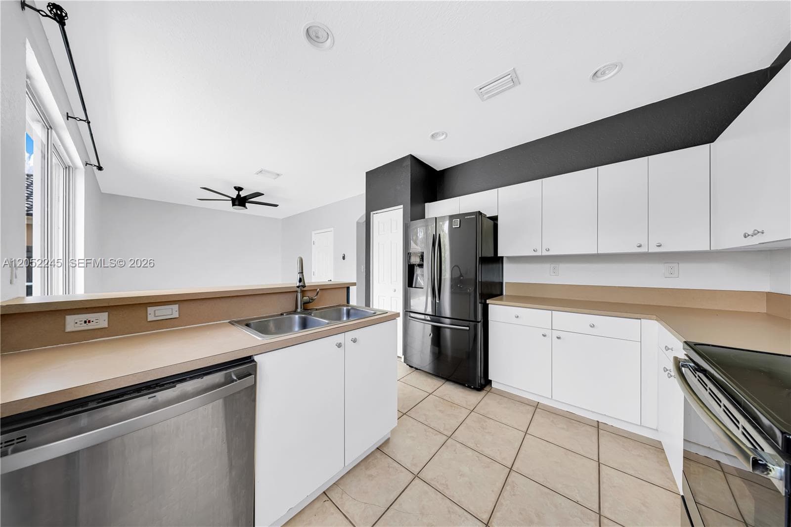 2019 SE 13th St, Homestead, FL 33035 photo 5