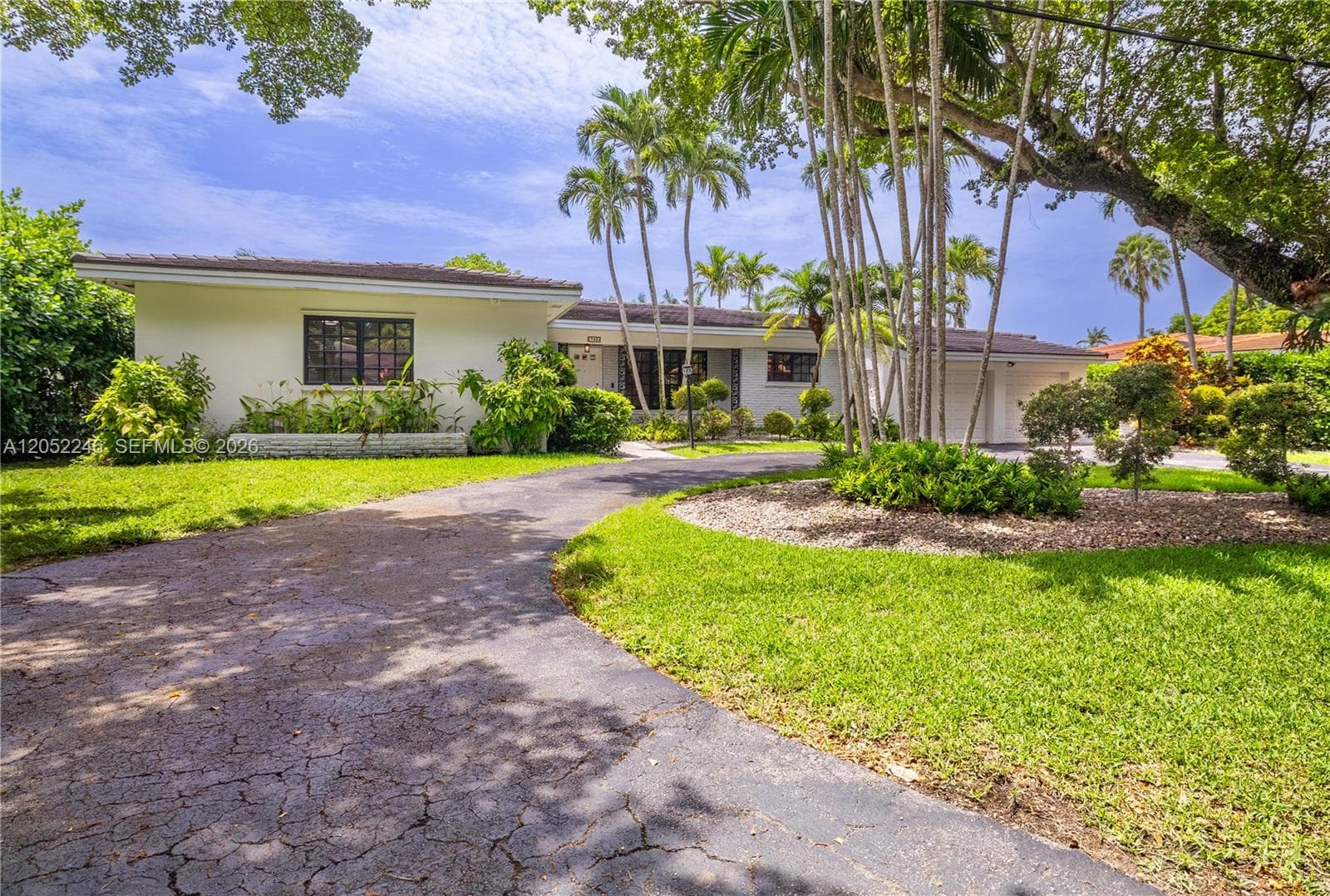 740 Jeronimo Dr, Coral Gables, FL 33146