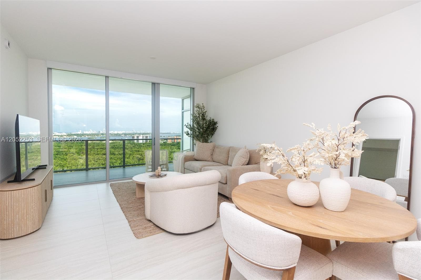 2411 Laguna Circle # 1704, North Miami, FL 33181 photo 2