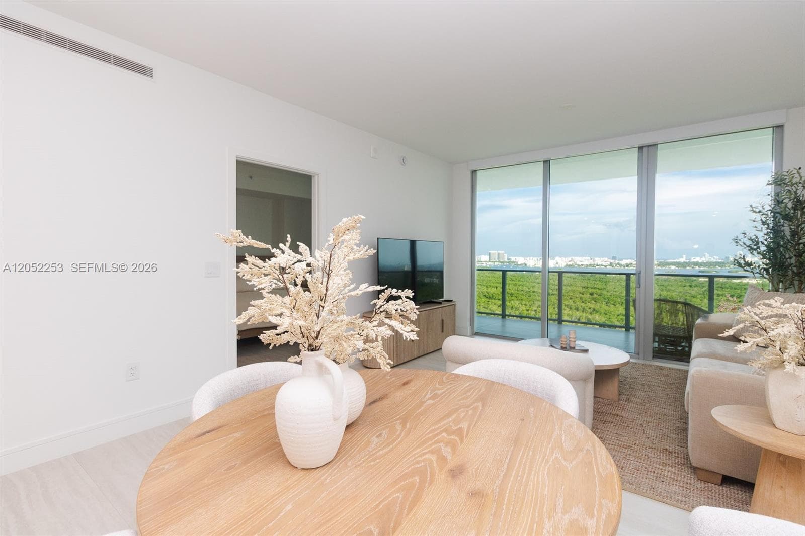2411 Laguna Circle # 1704, North Miami, FL 33181 photo 4