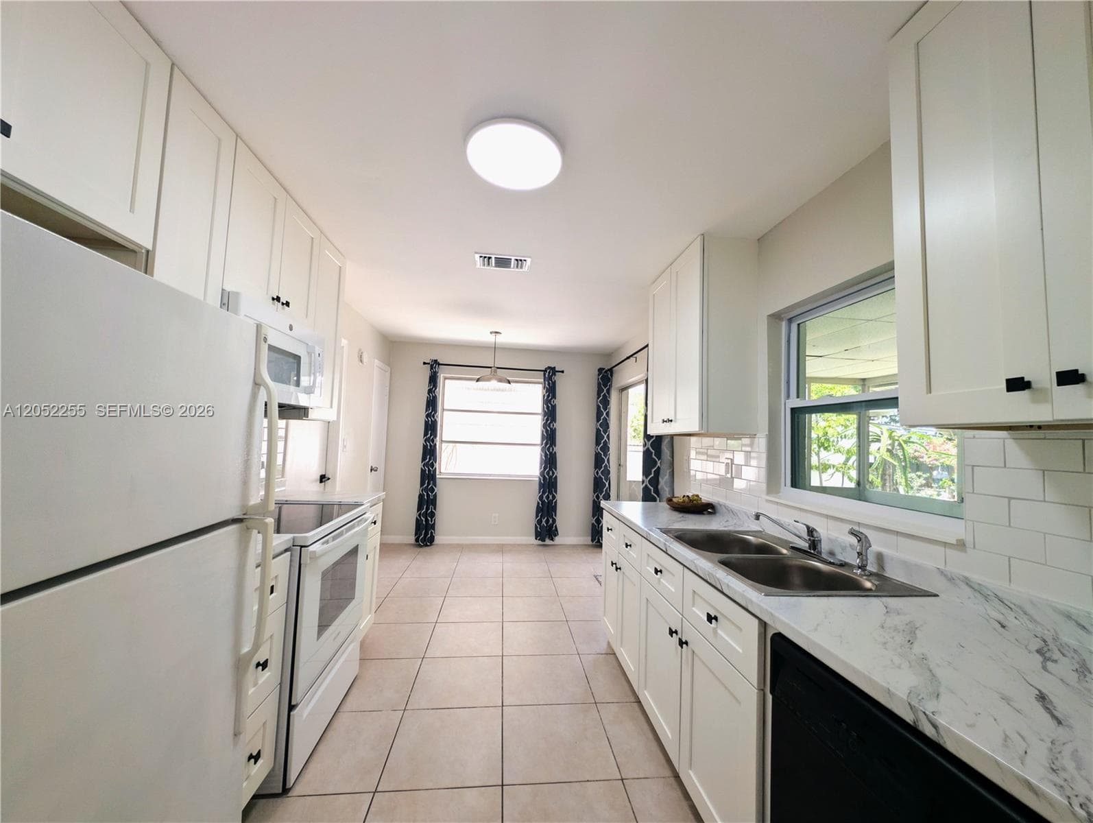 888 SW 62nd Ave, North Lauderdale, FL 33068 photo 2