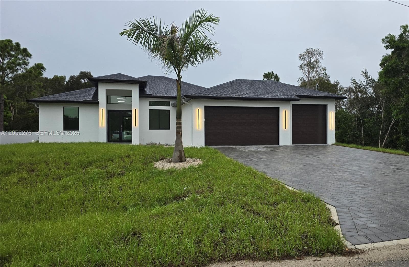 728 N LaPlata Ave, Lehigh Acres, FL 33974 photo 2