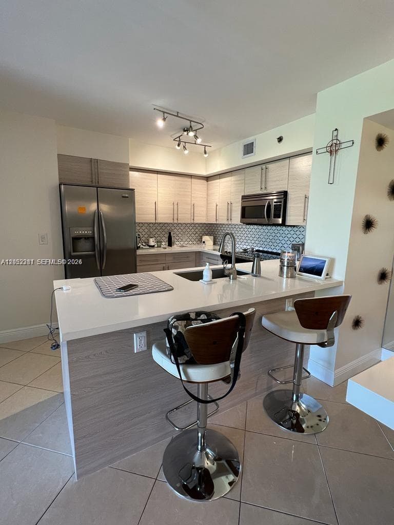 19901 E Country Club Dr # 2505, Aventura, FL 33180 photo 5