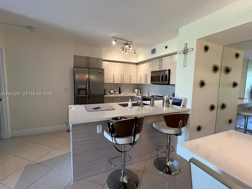 19901 E Country Club Dr # 2505, Aventura, FL 33180 photo 4
