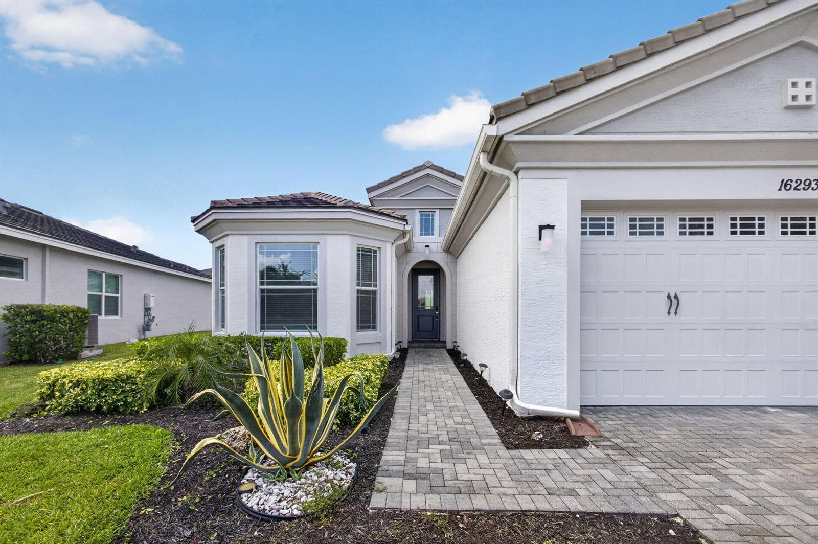16293 Melogold Drive, FL 33470 photo 3