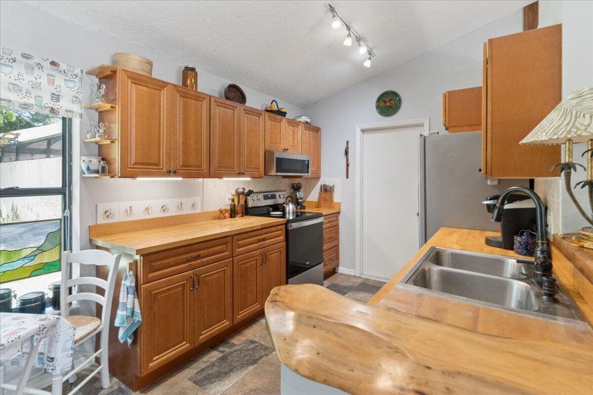 6287 N Mirror Lake Drive, Sebastian, FL 32958 photo 5