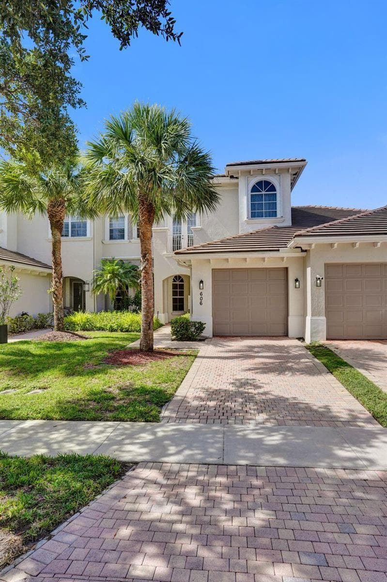 6379 Bella Circle W # 606, Boynton Beach, FL 33437 photo 2