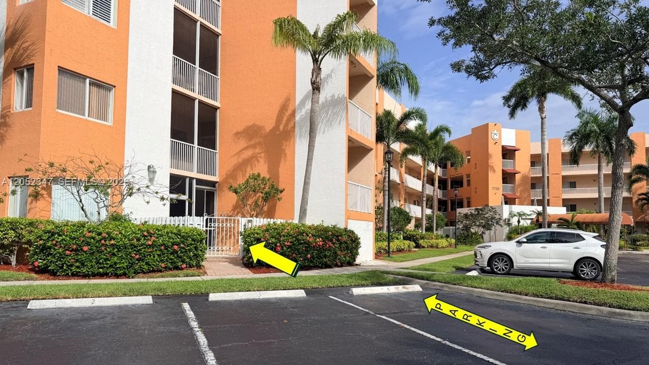7735 Yardley Dr # 101, Tamarac, FL 33321 photo 3