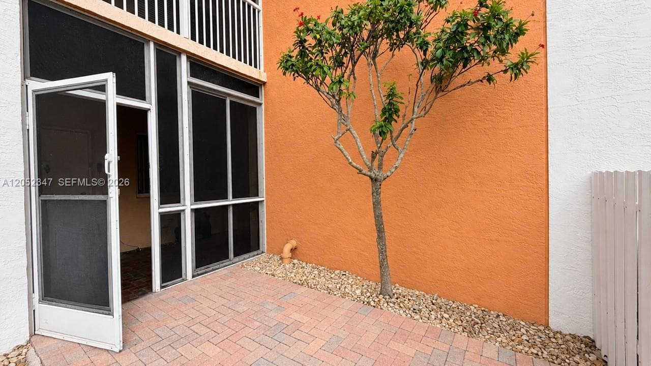 7735 Yardley Dr # 101, Tamarac, FL 33321 photo 4