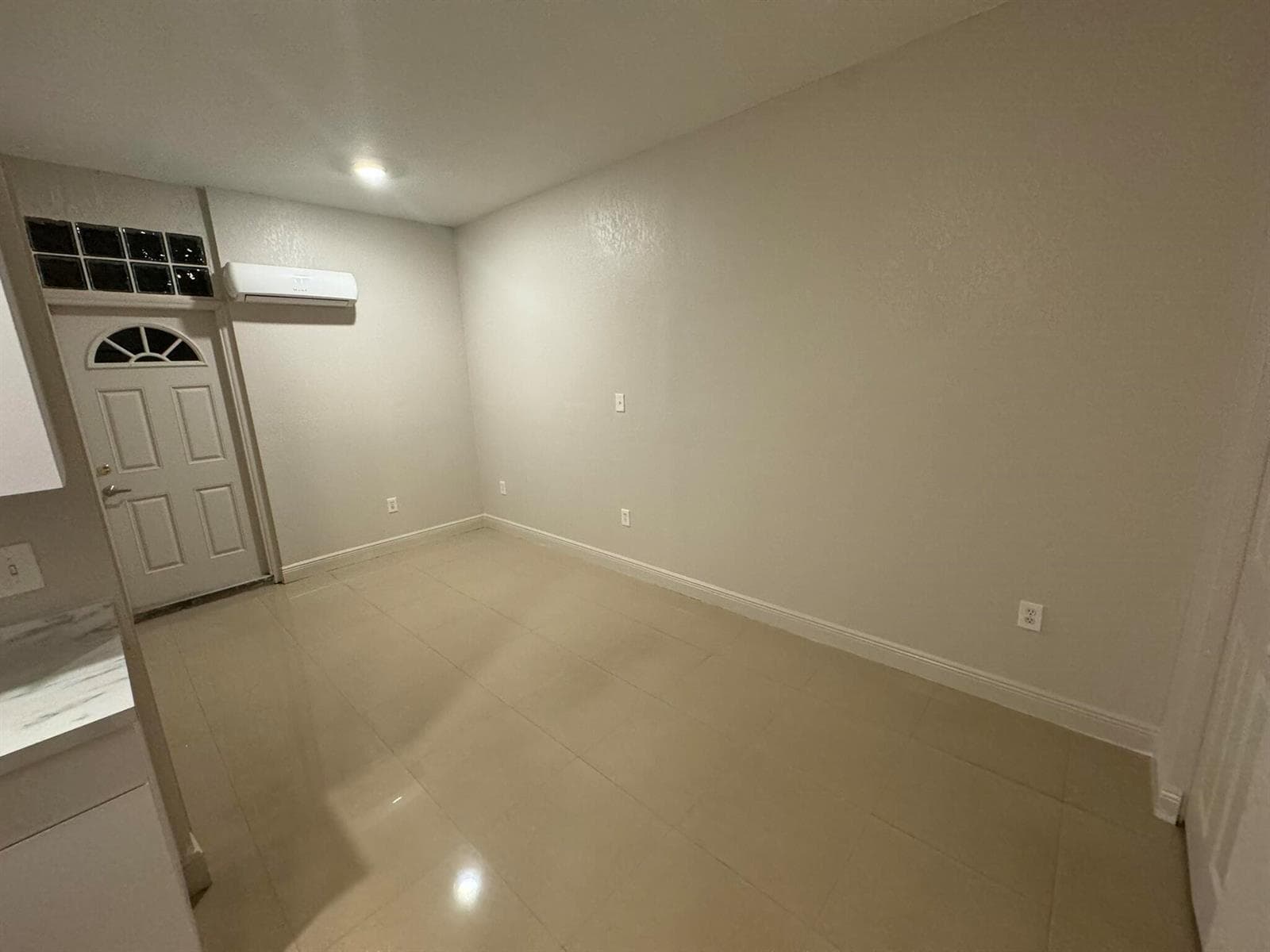 9033 NW 174th Street # Studio, Hialeah, FL 33018 photo 3