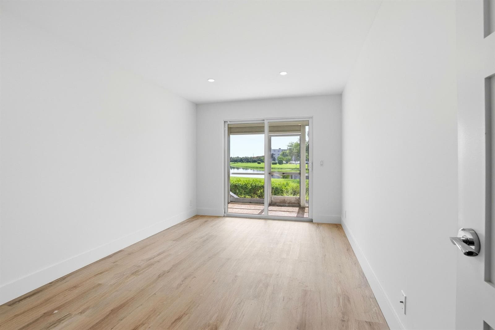 1023 Guildford # B, Boca Raton, FL 33434 photo 5