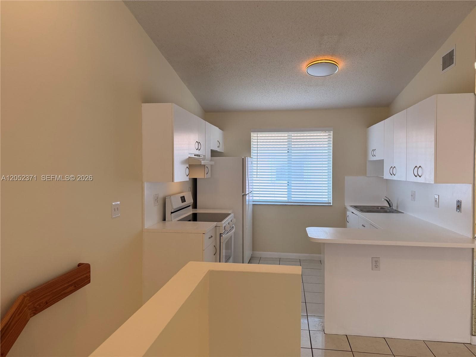 8019 Lake Dr # 202, Doral, FL 33166 photo 3