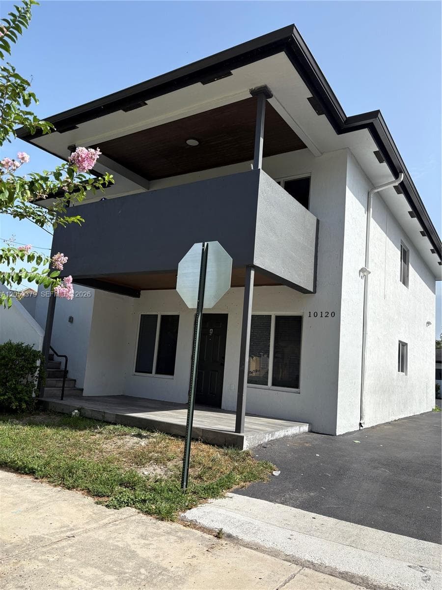 10120 W Fern St, Miami, FL 33157 photo 2