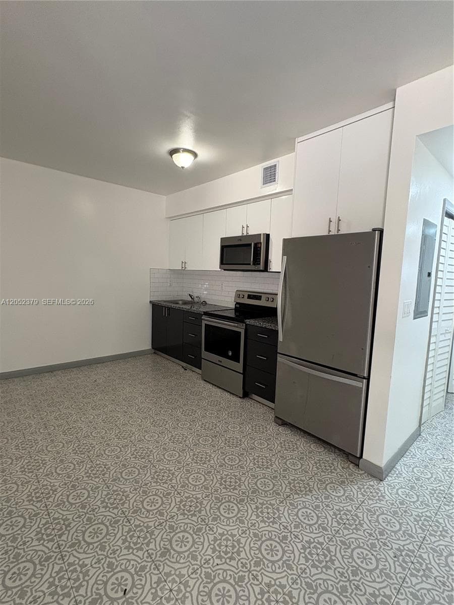 10120 W Fern St, Miami, FL 33157 photo 3
