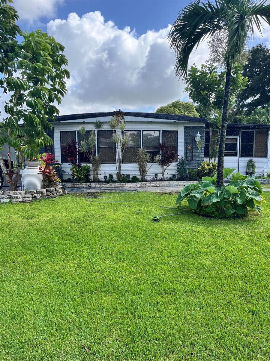 4415 Round Table Court, Boynton Beach, FL 33436 photo 2