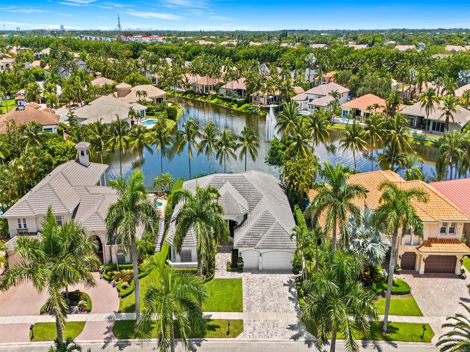 10920 Hawks Vista Street, Plantation, FL 33324 photo 4