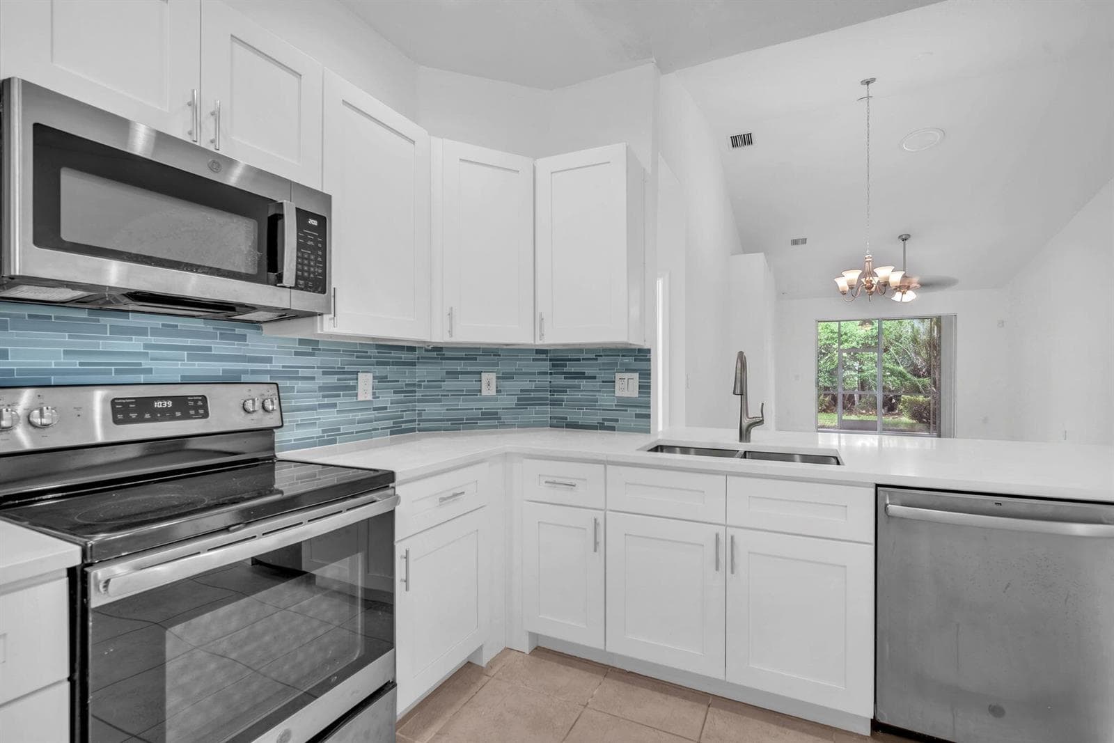 10788 Royal Caribbean Circle, Boynton Beach, FL 33437 photo 4