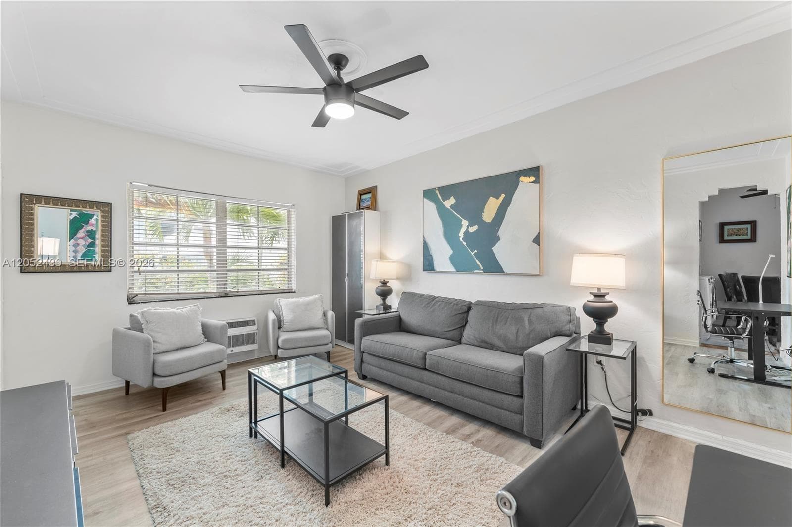 819 Meridian Ave # 5, Miami Beach, FL 33139 photo 2