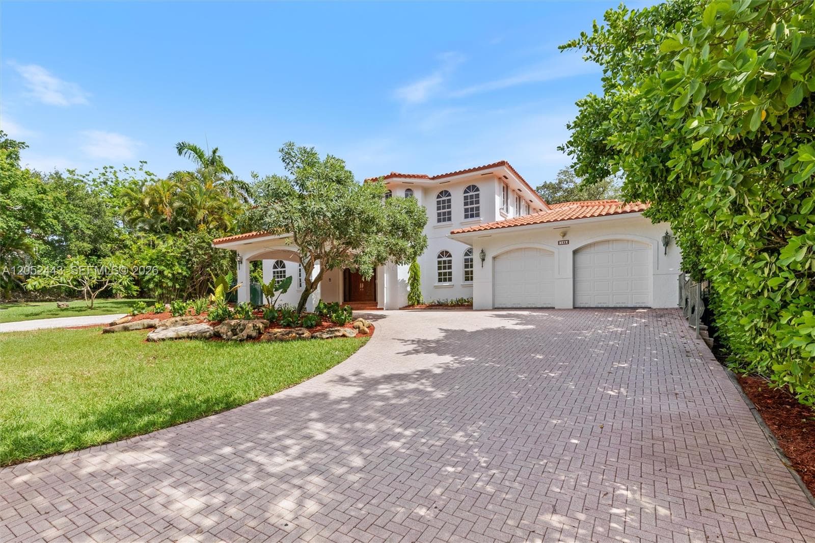145 W Sunrise Ave, Coral Gables, FL 33133 photo 2