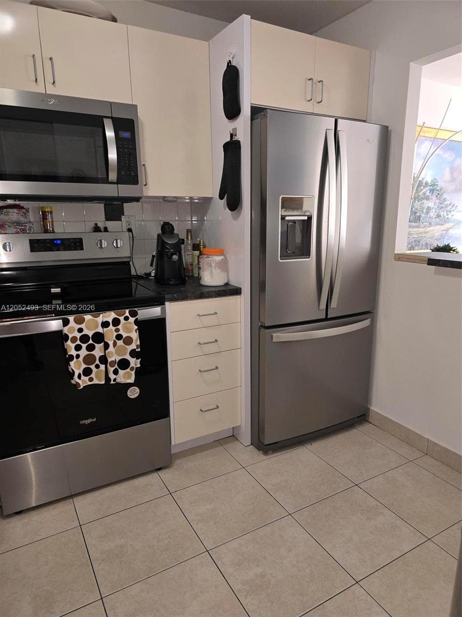 1901 Brickell Ave # B504, Miami, FL 33129 photo 4