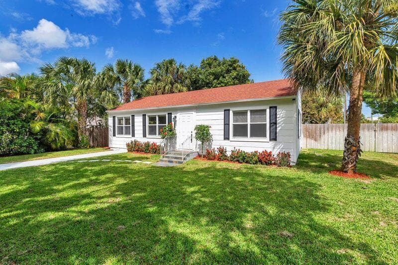 6312 GARDEN Avenue, West Palm Beach, FL 33405 photo 2