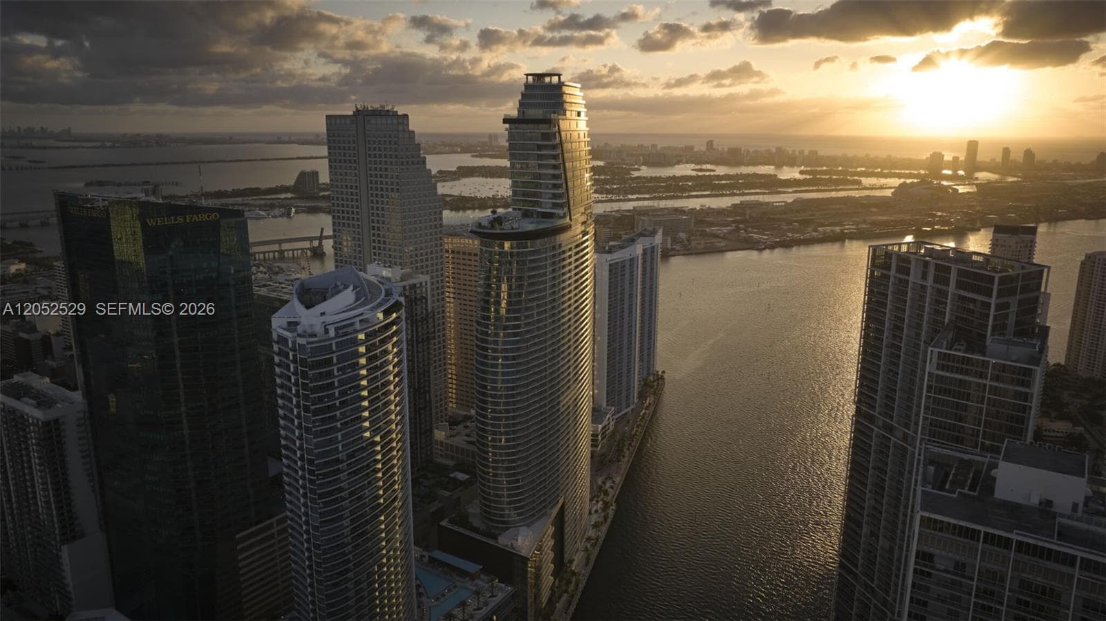 300 Biscayne Boulevard Way # 1705W, Miami, FL 33131 photo 2