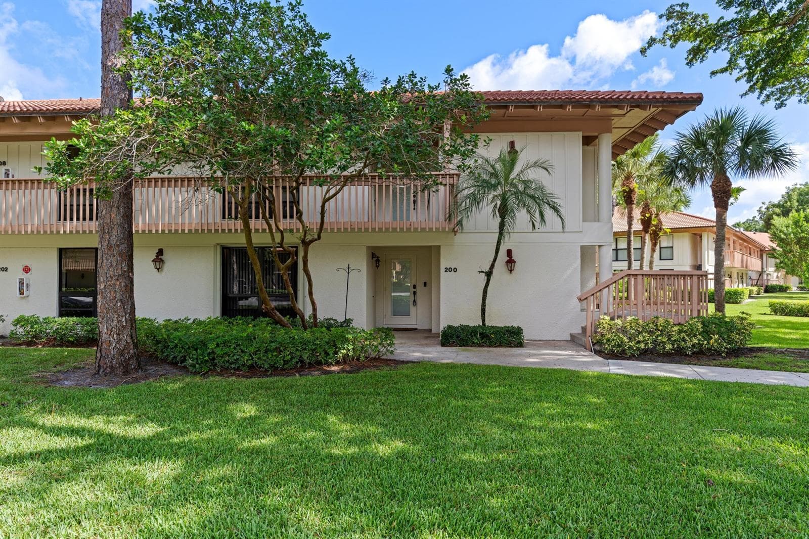 200 Brackenwood Terrace, Palm Beach Gardens, FL 33418 photo 2