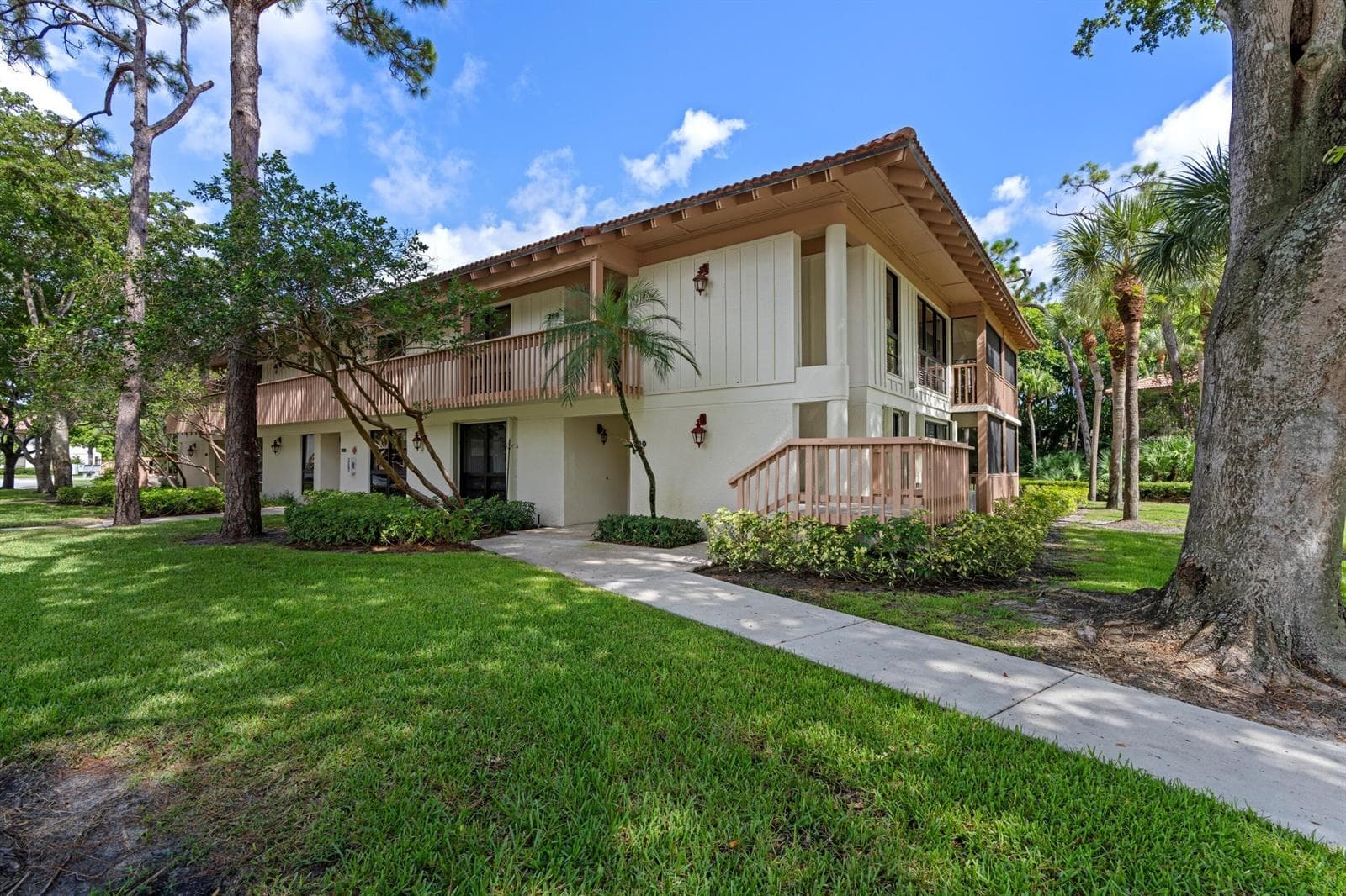 200 Brackenwood Terrace, Palm Beach Gardens, FL 33418 photo 4