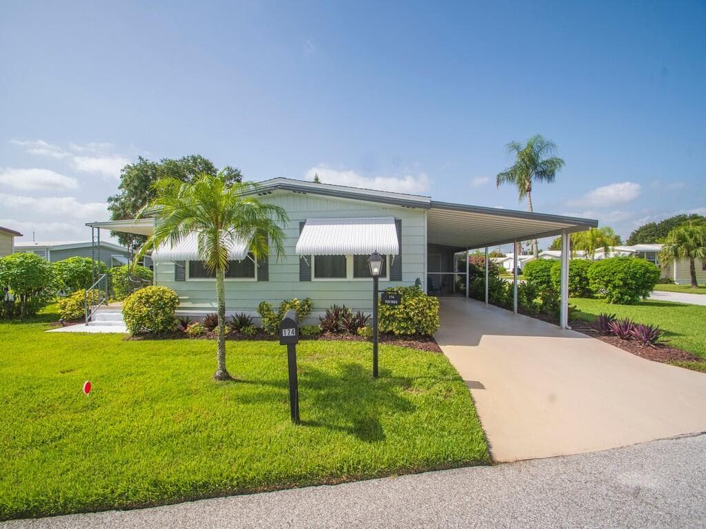 174 NE Emerald Drive, Jensen Beach, FL 34957 photo 3