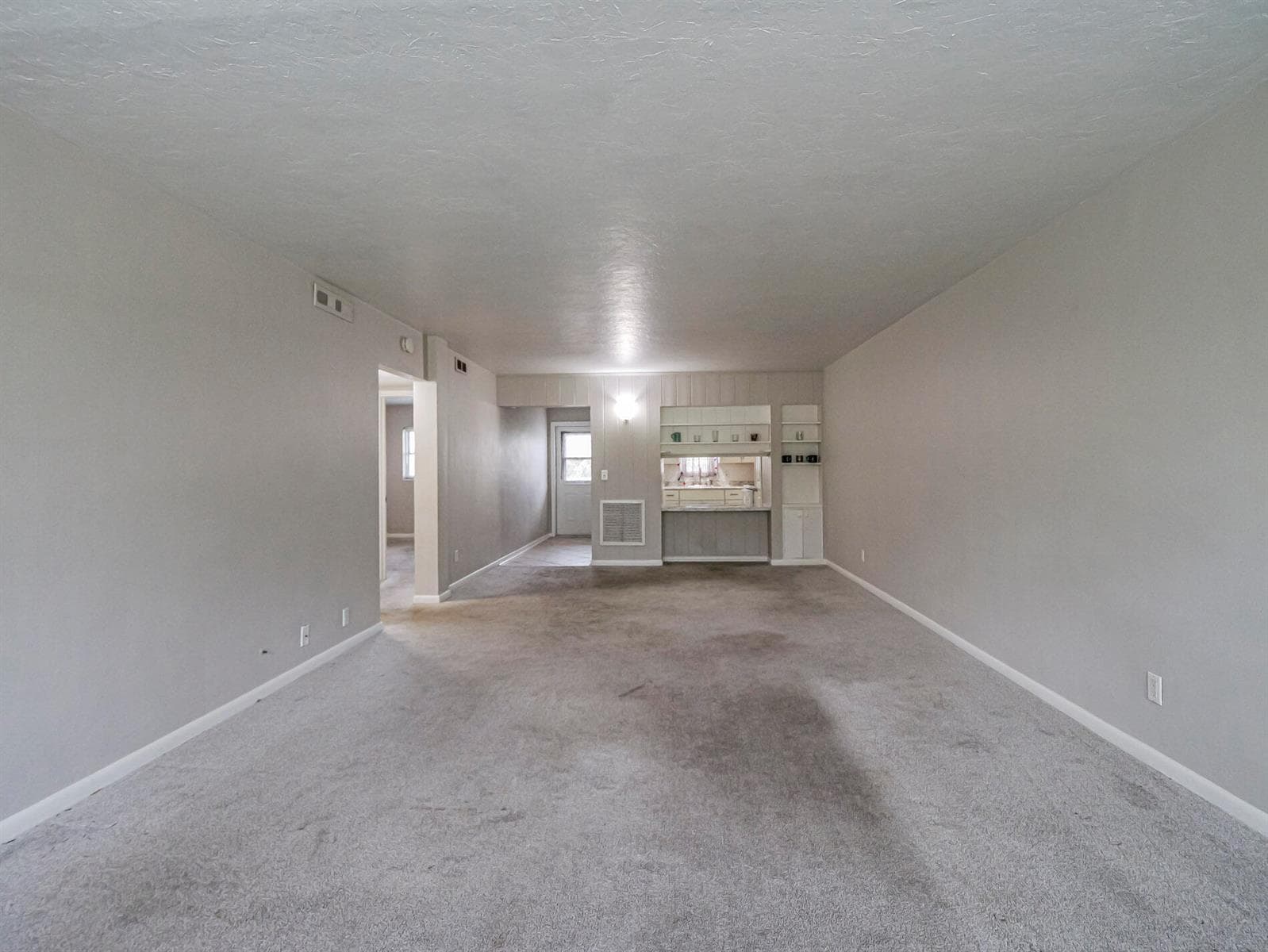 677 ROYAL PALM Boulevard # 12, Vero Beach, FL 32960 photo 4