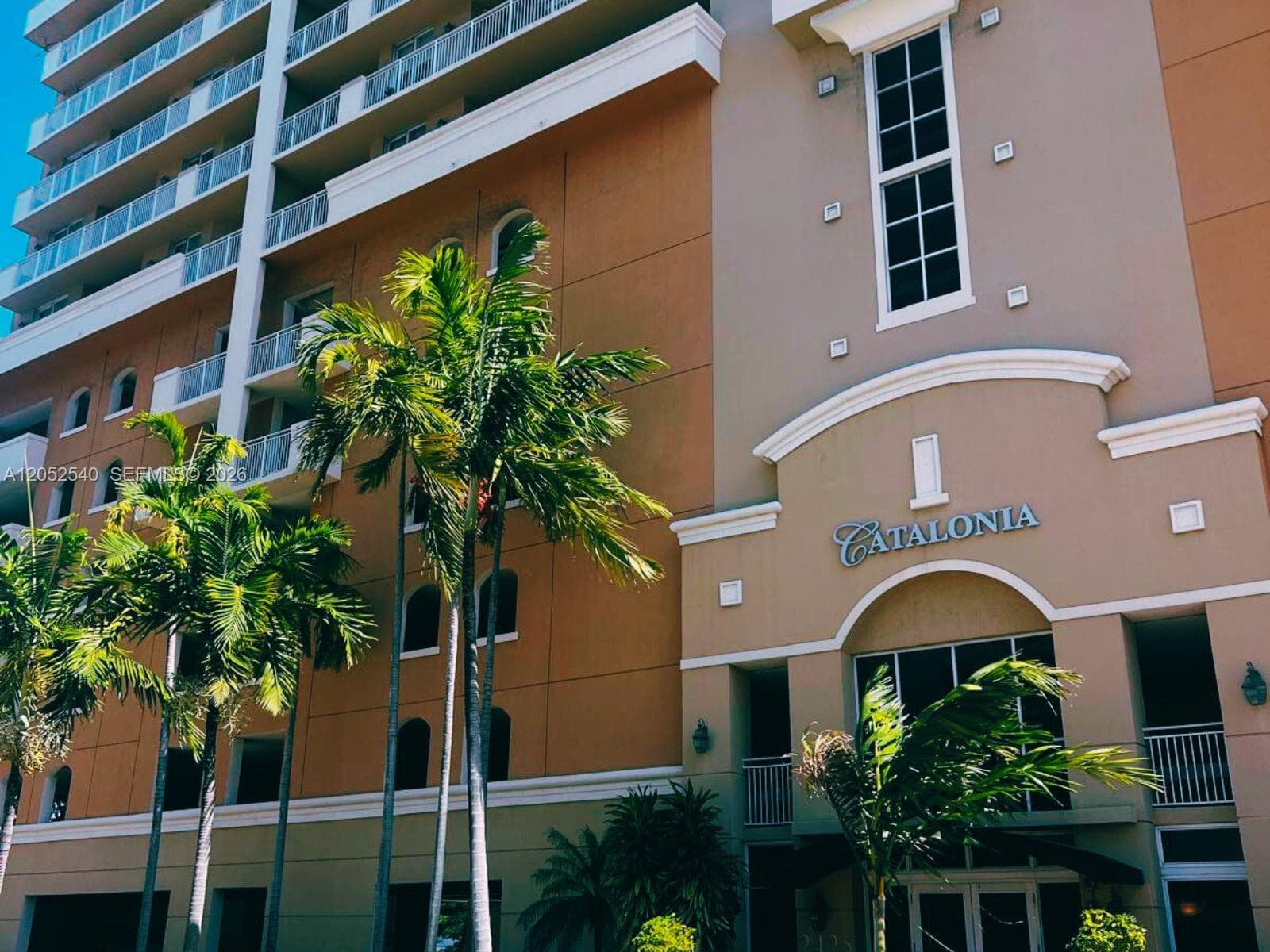 2425 SW 27th Ave # 1004, Miami, FL 33145 photo 4