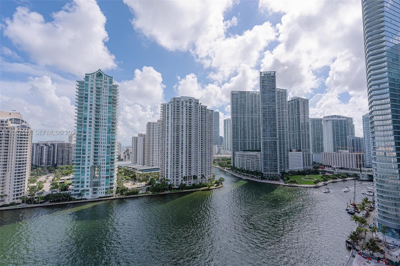 325 S Biscayne Blvd # 2119, Miami, FL 33131 photo 2