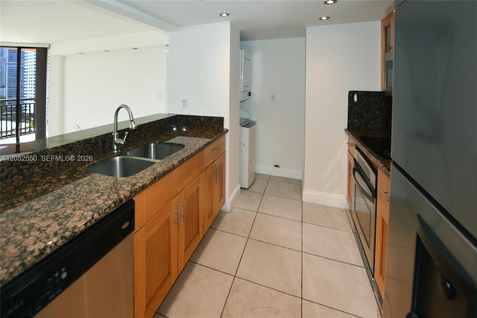 540 BRICKELL KEY DR # 1511, Miami, FL 33131 photo 2