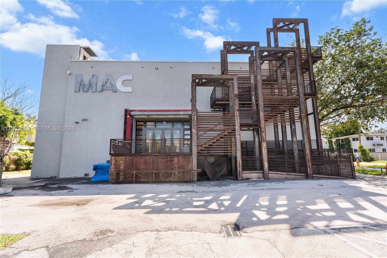 5960 SW 57th Ave, Miami, FL 33143