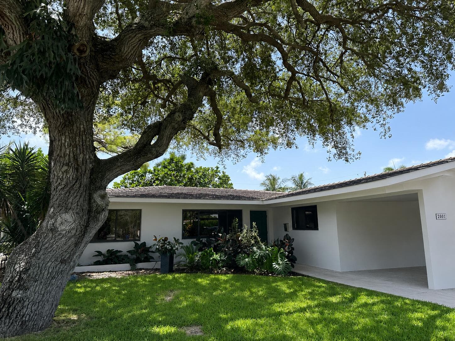 2001 N VICTORIA PARK Road, Fort Lauderdale, FL 33305 photo 3