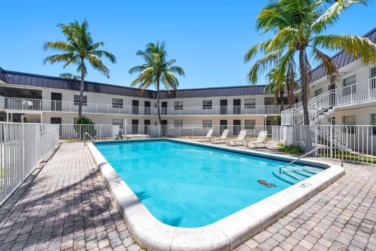 1470 N Dixie Highway # 43, Fort Lauderdale, FL 33304