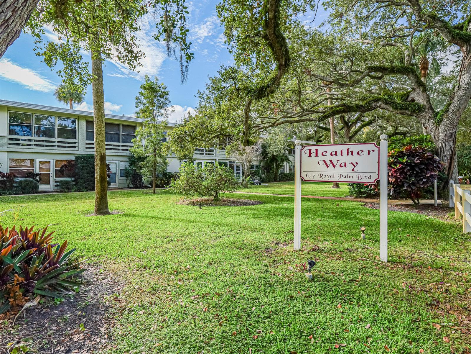 677 ROYAL PALM Boulevard # 12, Vero Beach, FL 32960 photo 2