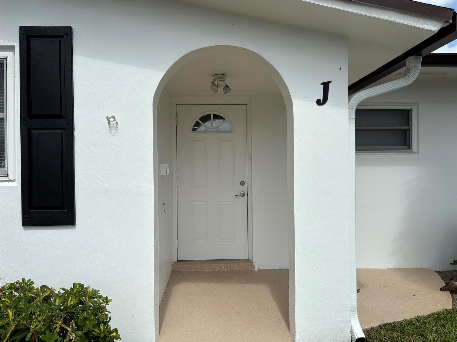 2930 CROSLEY Drive E # J, West Palm Beach, FL 33415 photo 2