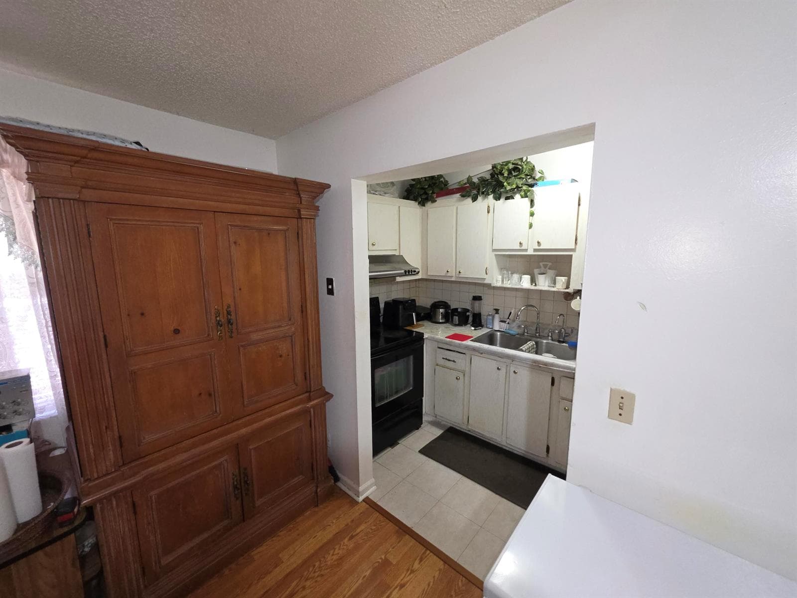 4919 Freedom Circle, Lake Worth, FL 33461 photo 3