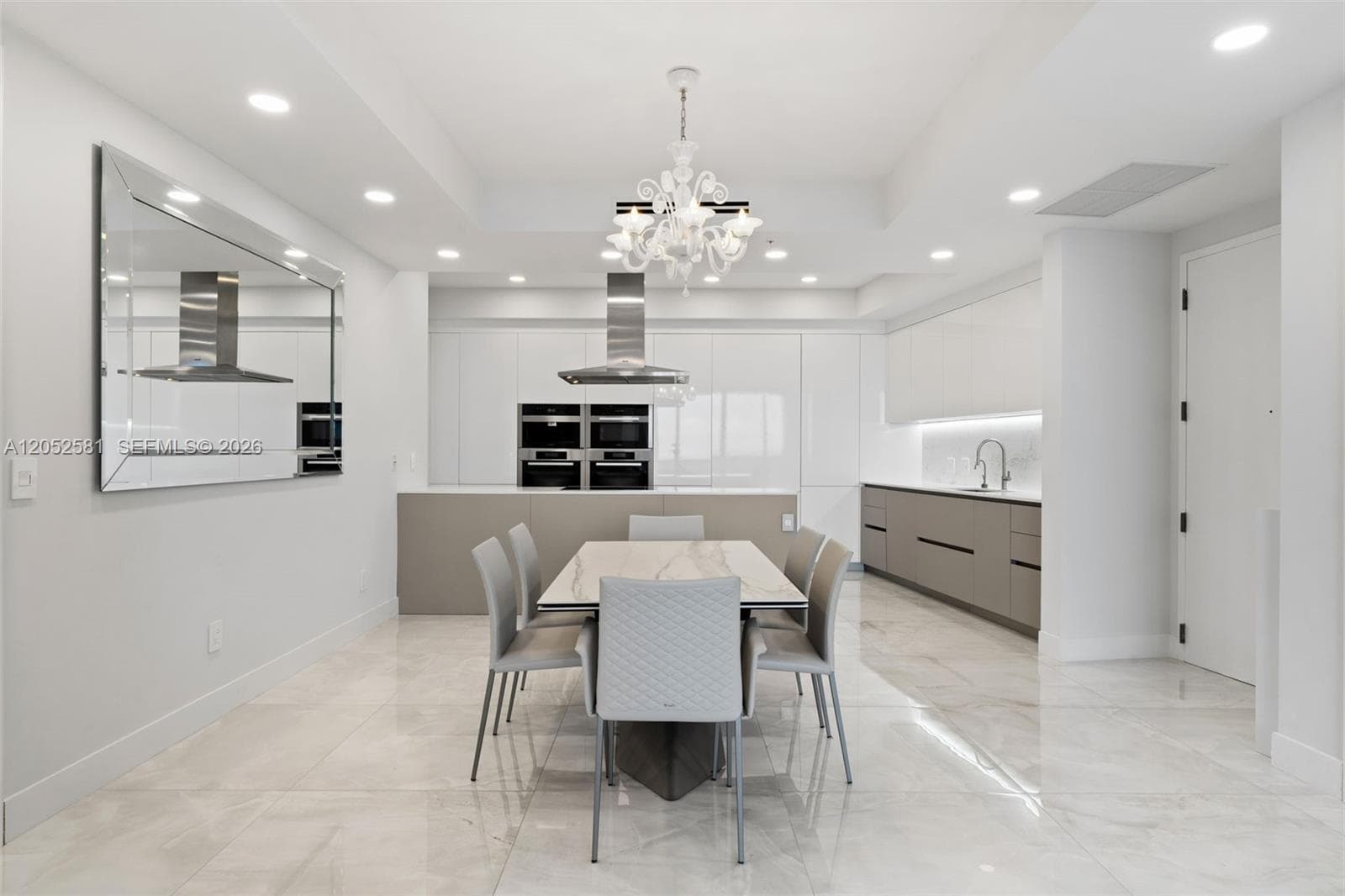 18201 Collins Ave # 4606, Sunny Isles Beach, FL 33160 photo 2