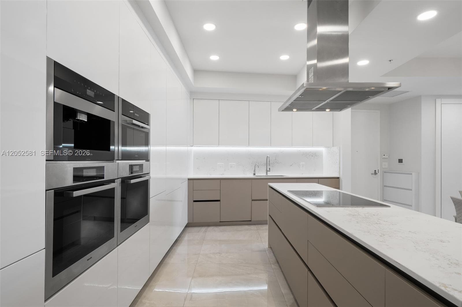 18201 Collins Ave # 4606, Sunny Isles Beach, FL 33160 photo 4
