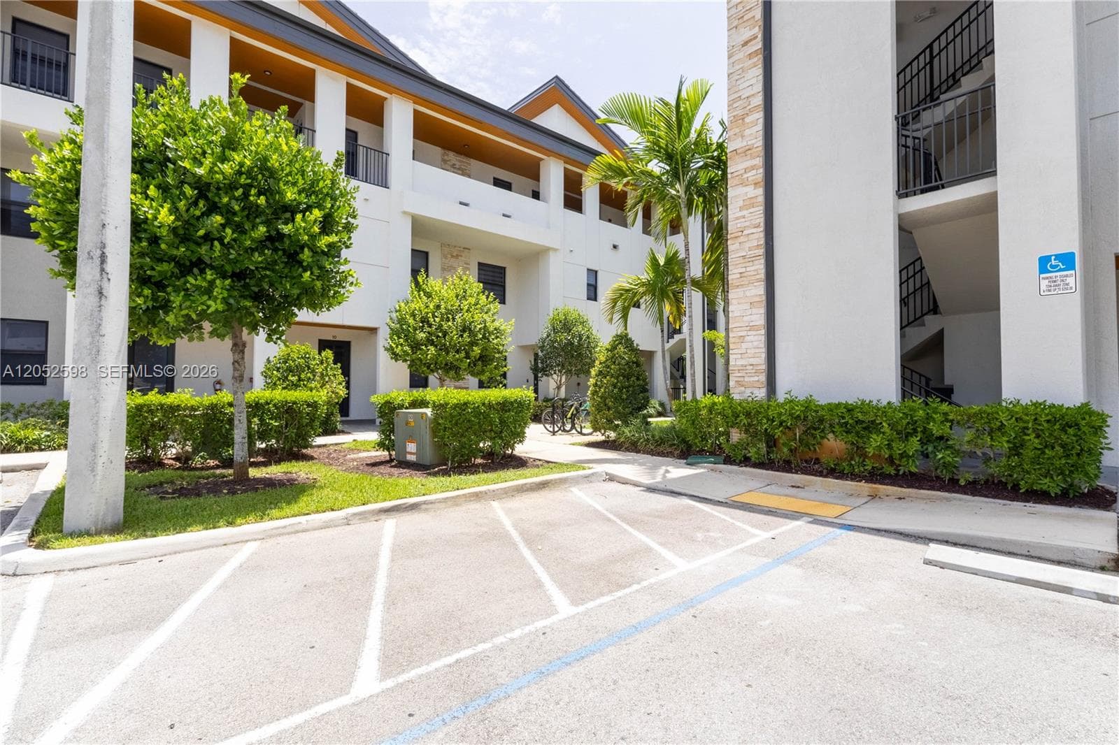 10407 NW 82nd St # 12, Doral, FL 33178 photo 5