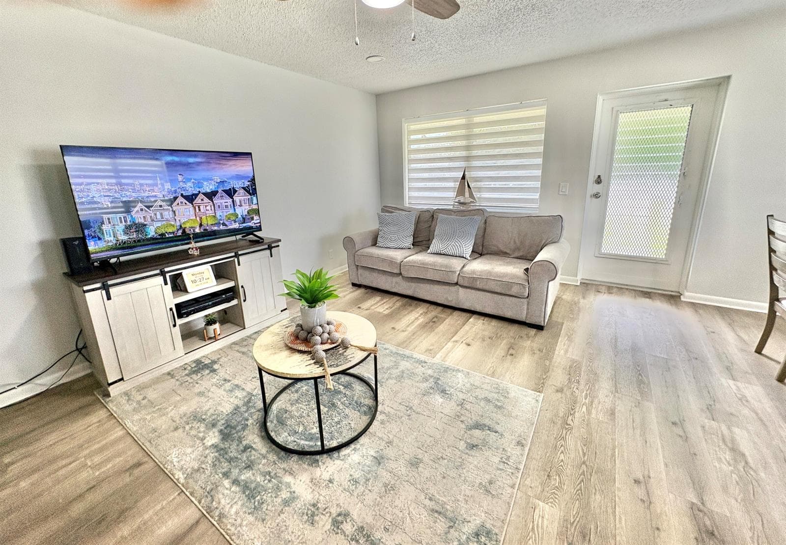 277 CHATHAM N, West Palm Beach, FL 33417 photo 2