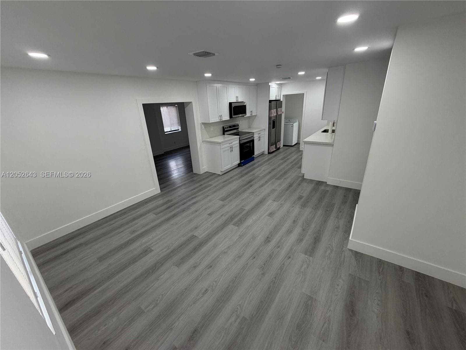 13885 NW 5th Ave, North Miami, FL 33168 photo 2