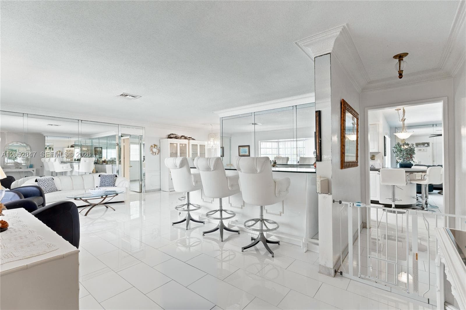8 Castle Harbor Is, Fort Lauderdale, FL 33308 photo 5