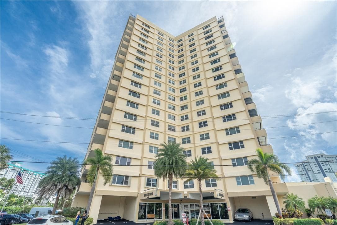 1200 Hibiscus Avenue # 1704, Pompano Beach, FL 33062 photo 3